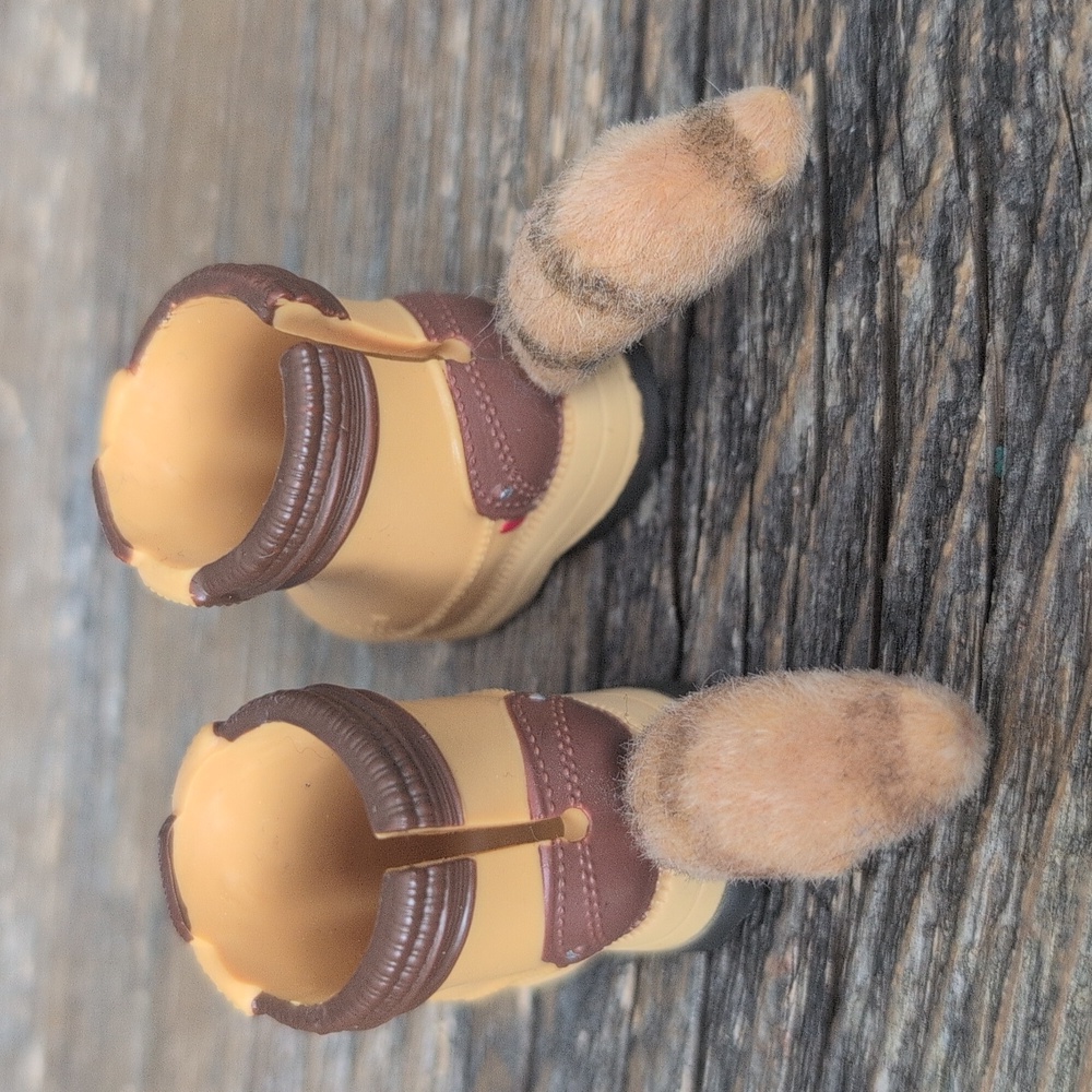 Hiking Boots with Raccoon Tail For Dolls - Picture 5 of 7